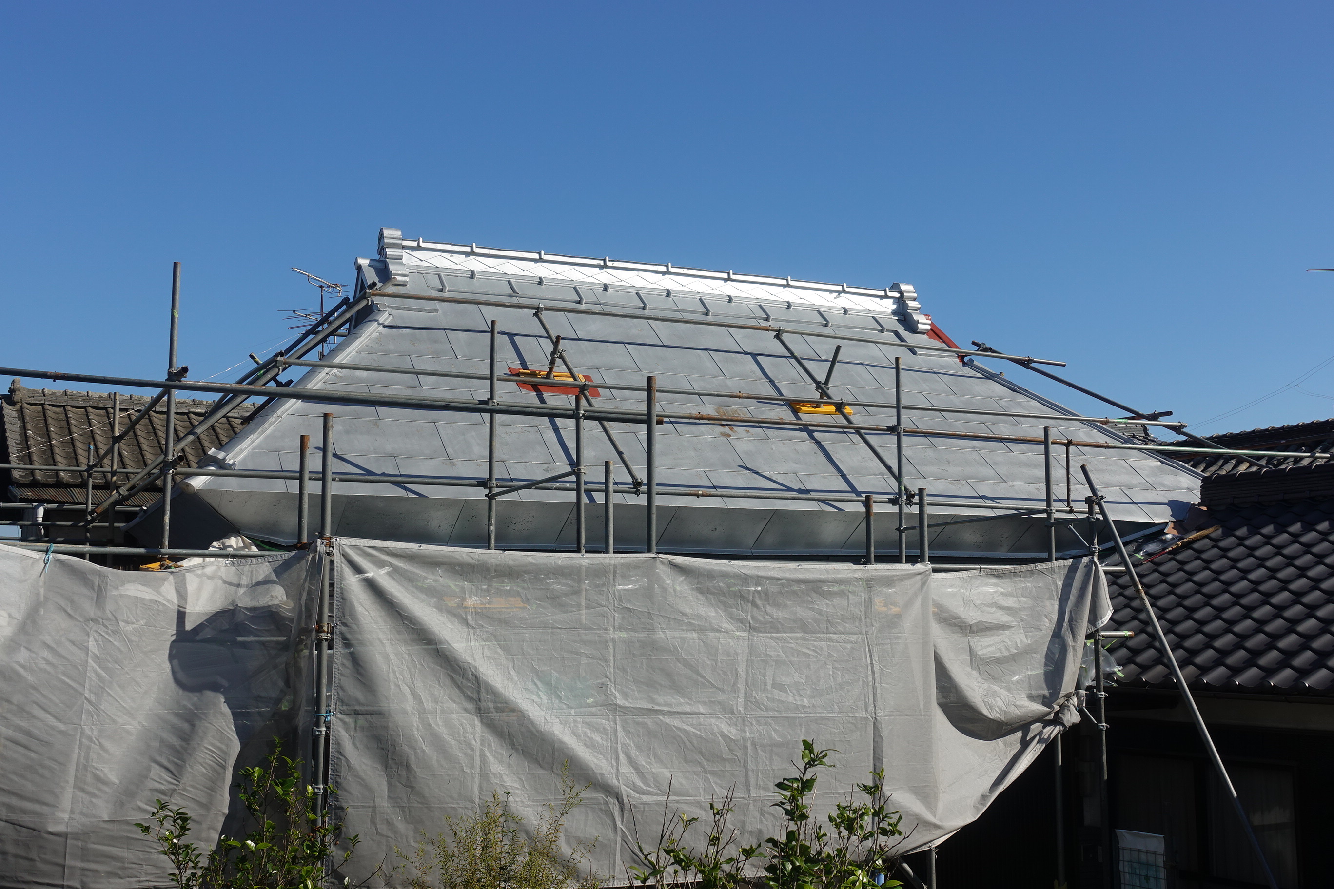 施工事例：トタン屋根塗装&屋根修繕工事