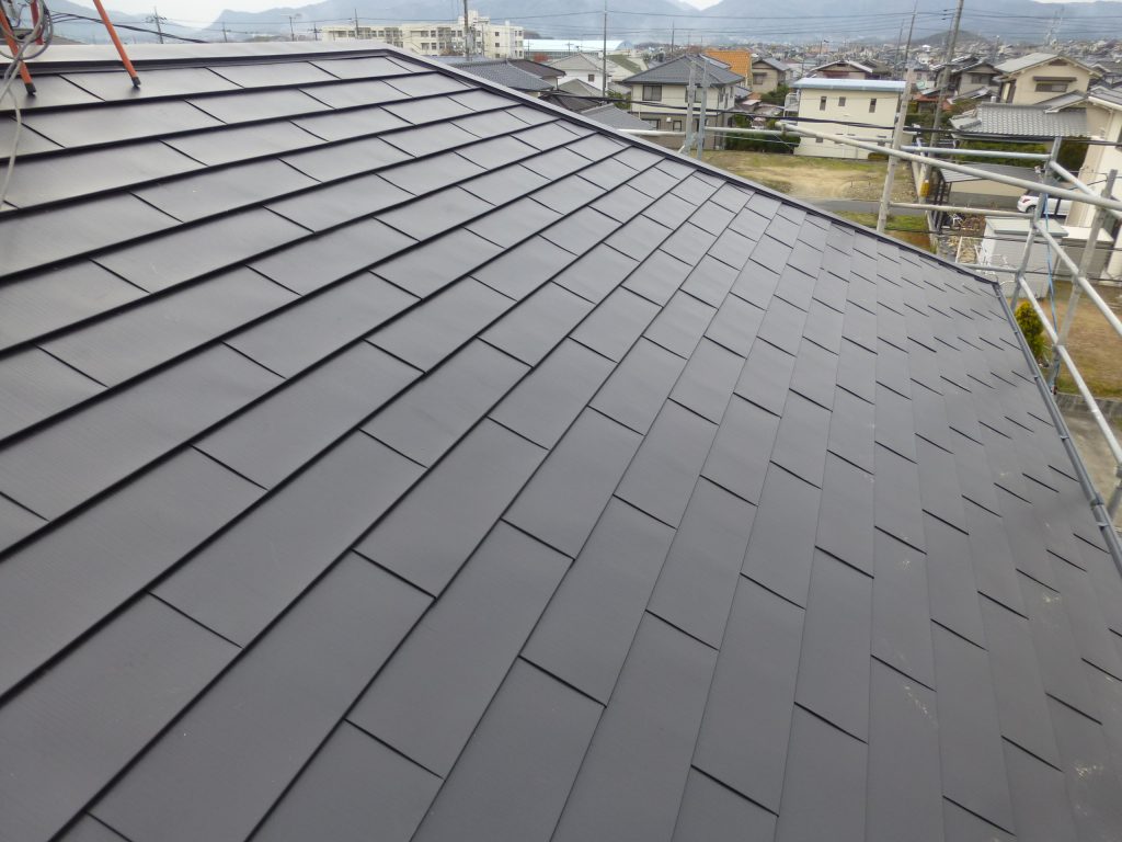 【施工事例】カラーベスト屋根　⇒　ガルバリウム鋼板屋根
