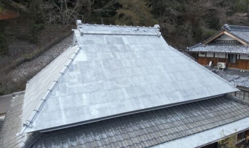 屋根のリフォーム施工事例：トタン屋根塗装