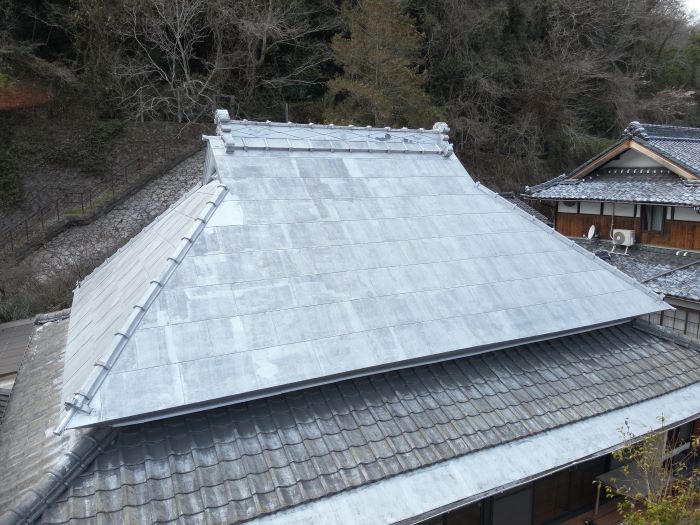 屋根のリフォーム施工事例：トタン屋根塗装