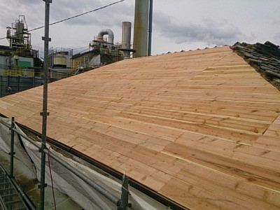 岡山製紙更衣室屋根工事